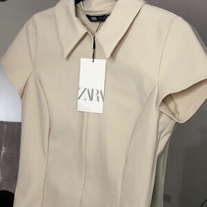 Zara women’s zip up beige collar top NWT